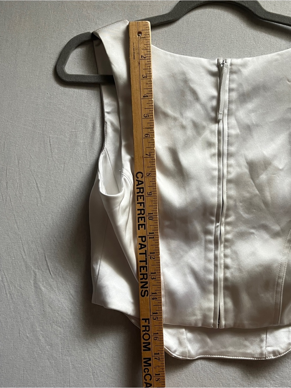 Aritzia Sunday Best Shiloh Satin Bustier Top M - Picture 4 of 9